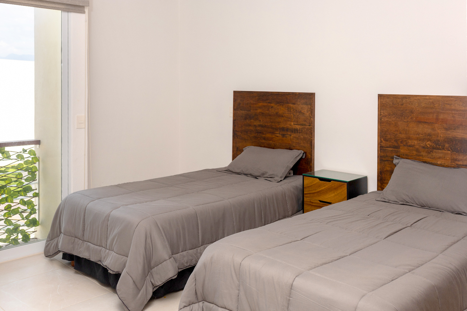 Secondary bedroom
